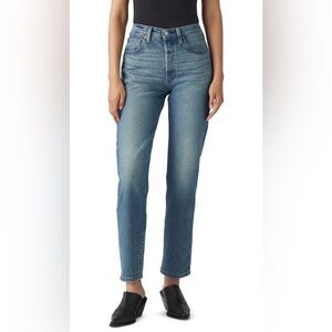 NWT Levi’s 501 Crop Jeans in Medium Wash Weather Now size 28